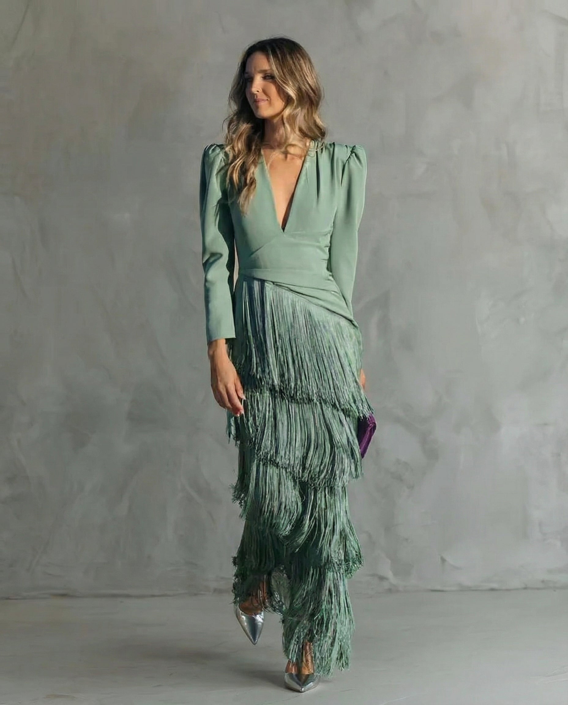 Chiara – Elegantní šaty s třásňovými rukávy